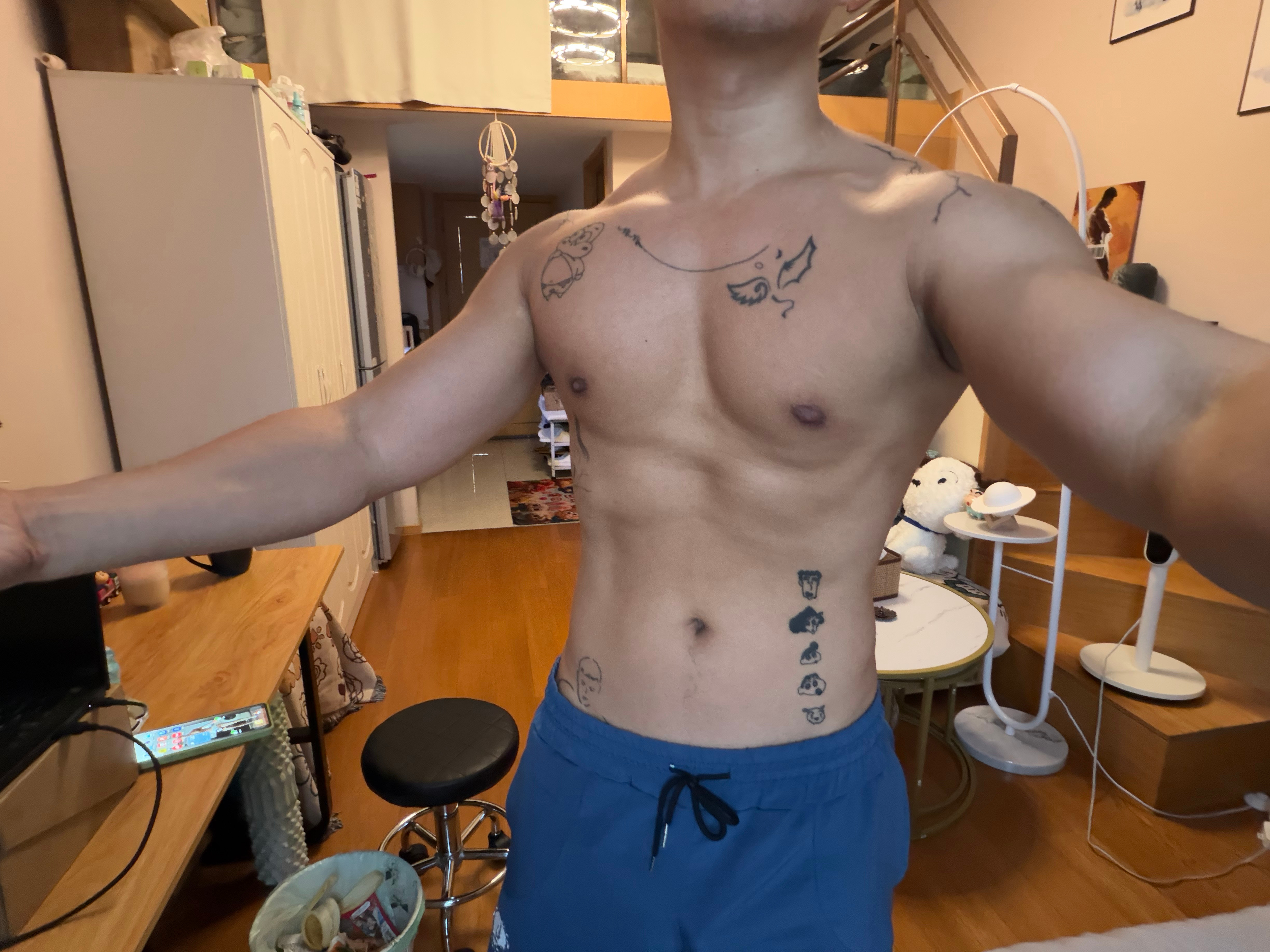 练完奶汁，帮我揉揉好不好 