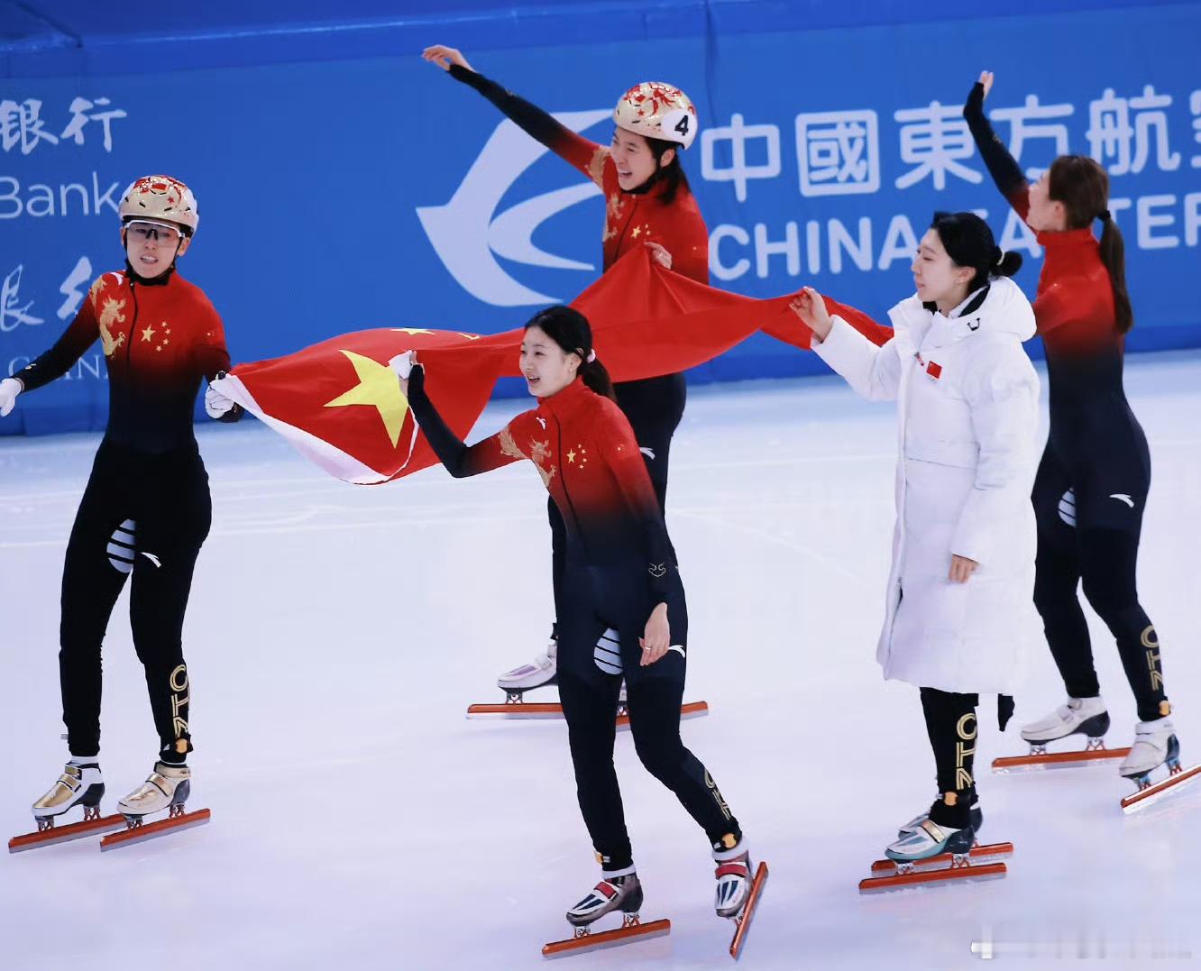 中国短道速滑队女子3000米接夺金  中国短道速滑队2金2银4铜收官 亚冬会短道