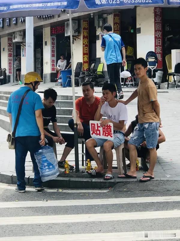 孩子想打暑假工你支持吗 孩子想打暑假工，我是适度支持的。让孩子体会赚钱辛苦，能让