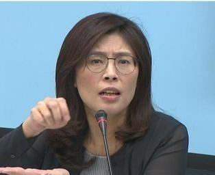 实在没想到，台湾省时事评论员郑丽文居然抛出了那么犀利的问题！她问道：“如果有一天
