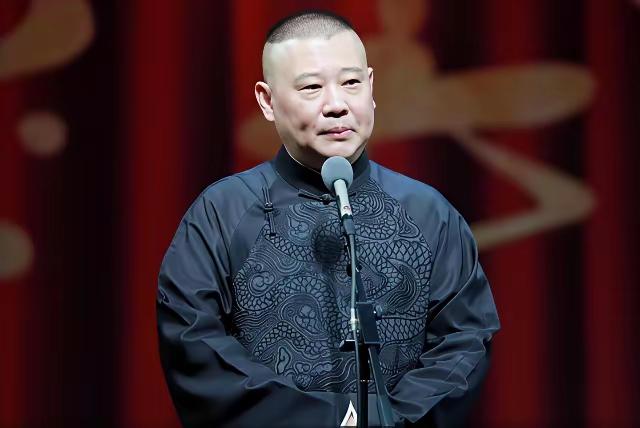 郭德纲有一句名言：能人背后有人弄，
很多人认为他故弄玄虚，只是说段子，谁闲着没事