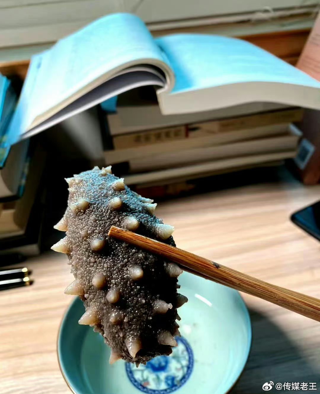 别人待我如何，是我的因果；我待别人如何，是我的修行。 曾经每天说一个故事，变成了