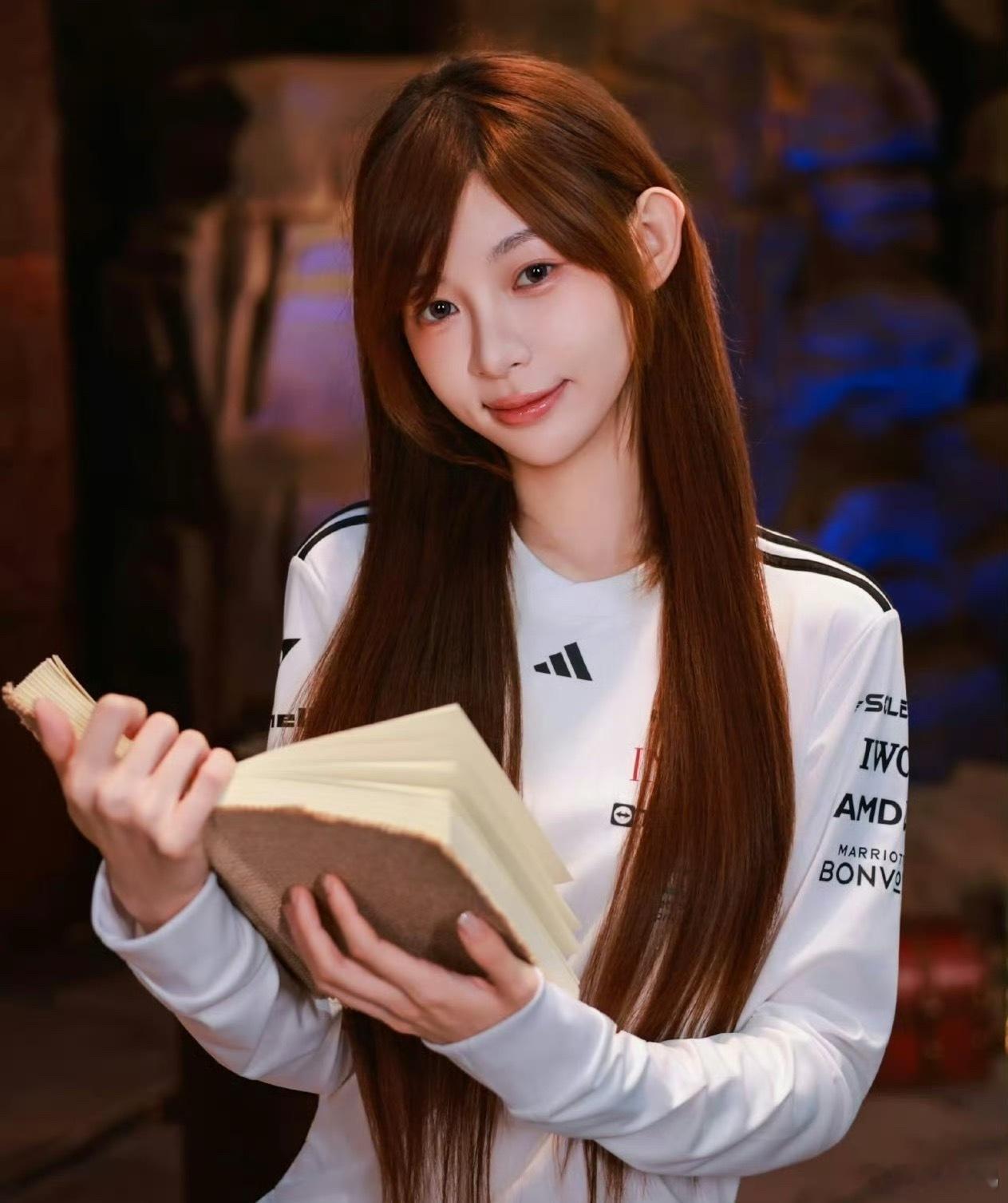 痞幼自曝叫跑腿上门开生蚝痞幼心态很好心里有杆秤 对每个人都是加~分制痞幼很会说话