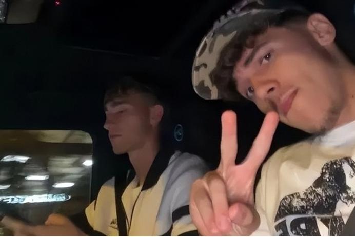 队友一张 Instagram 照片，让皇马中卫再次被骂上热搜

皇家马德里的社媒