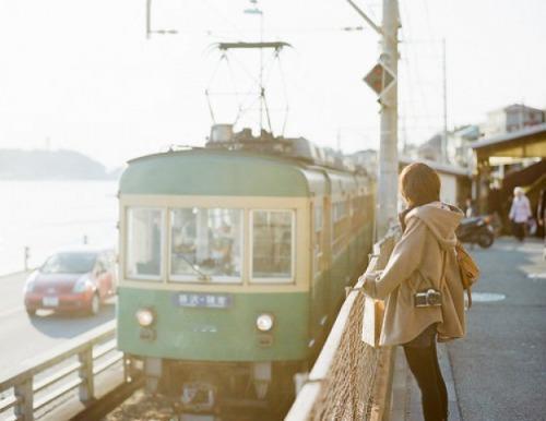 情侣之间这种脚踏几只船的情况，不管是男方还是女方，只要对方有问题，最好的方式就是