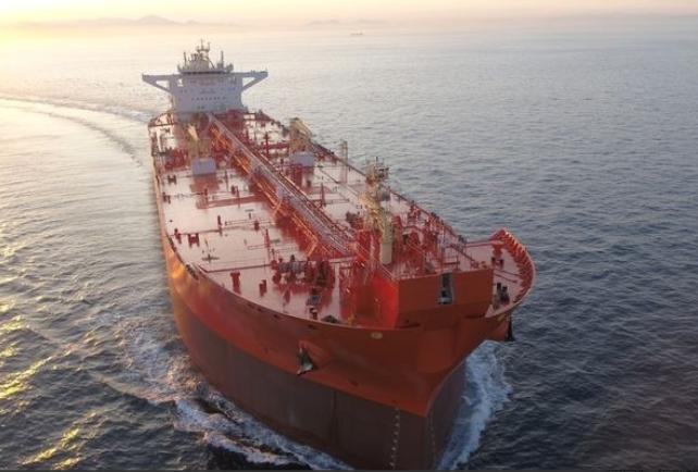 惊心一幕：中国两艘油轮逼近委内瑞拉，美军封锁行动遇历史性反制，航线直播+五星红旗