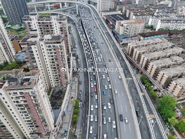 【英雄城交通•道路 |  “洪城鹰眼”智护交通】     南昌 稳中求进高质量发