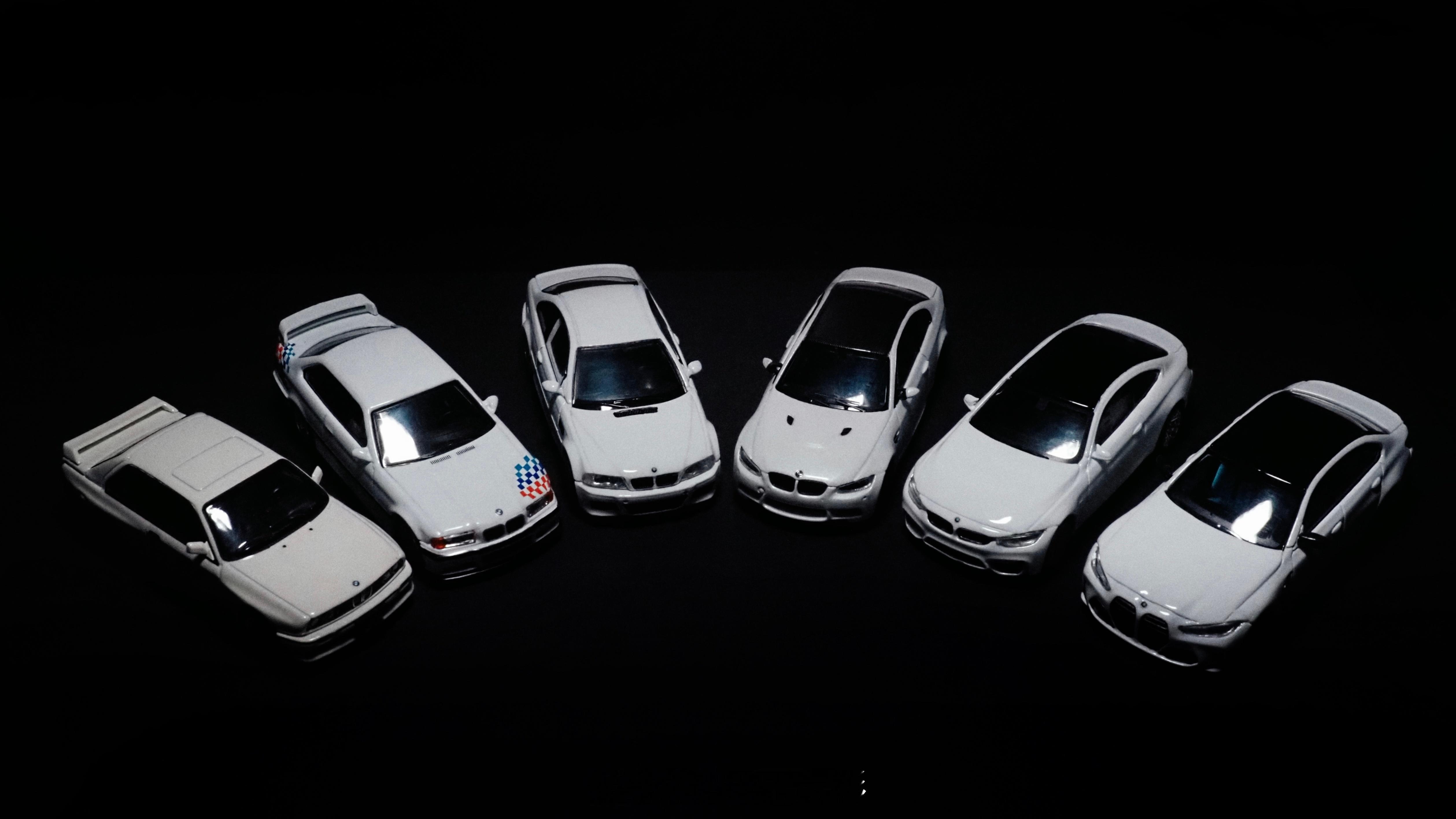 历时112天，在2026的第一天白色M3家族终于到齐。6代M3分别6个品牌呈现，