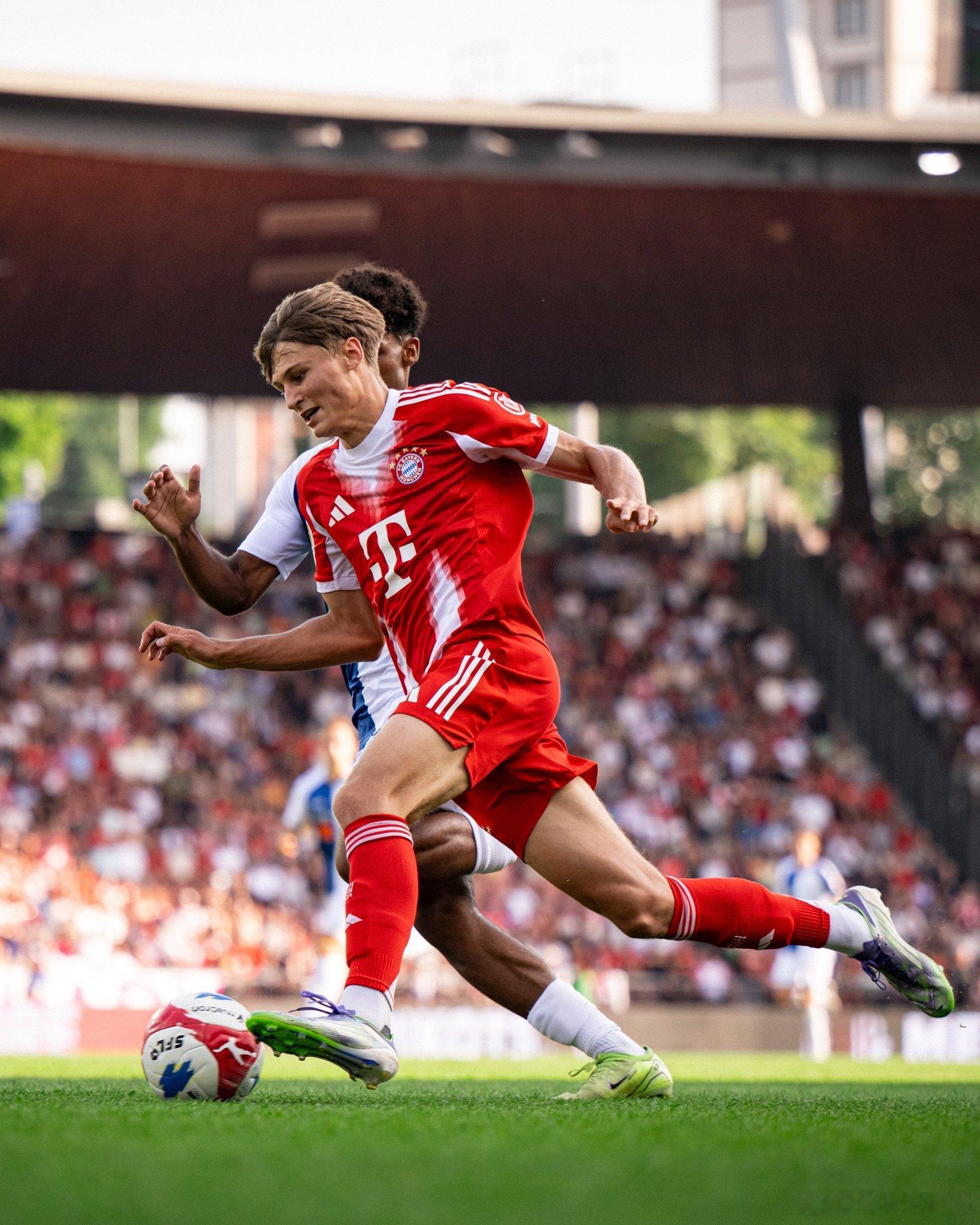 🚨拜仁可能暫時將馬格努斯·達爾皮亞茲外借至海外。AC米蘭正在積極接觸這名200