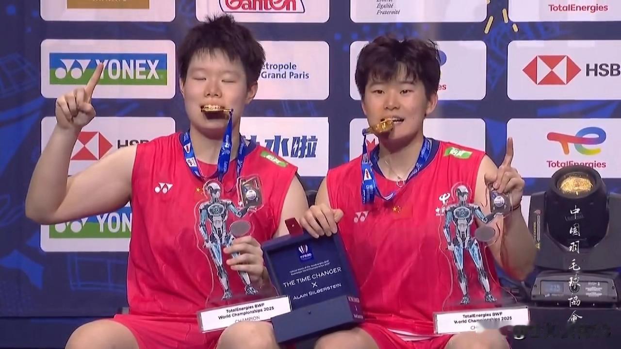 决赛战报-国羽2金3银2025年世界羽毛球锦标赛 
    31日世锦赛决赛，五