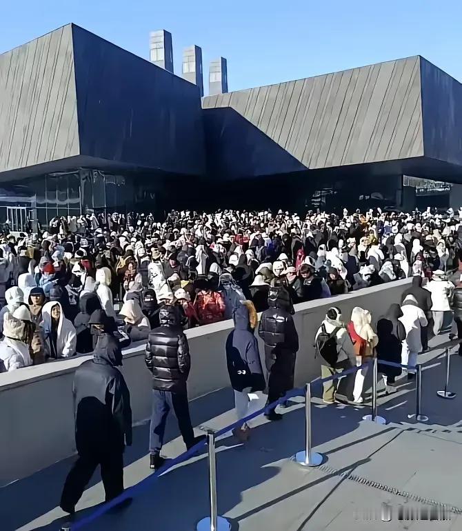 731罪证陈列馆，如果条件允许的话，每个中国人都要去看，看看丧尽天良的日本人，看