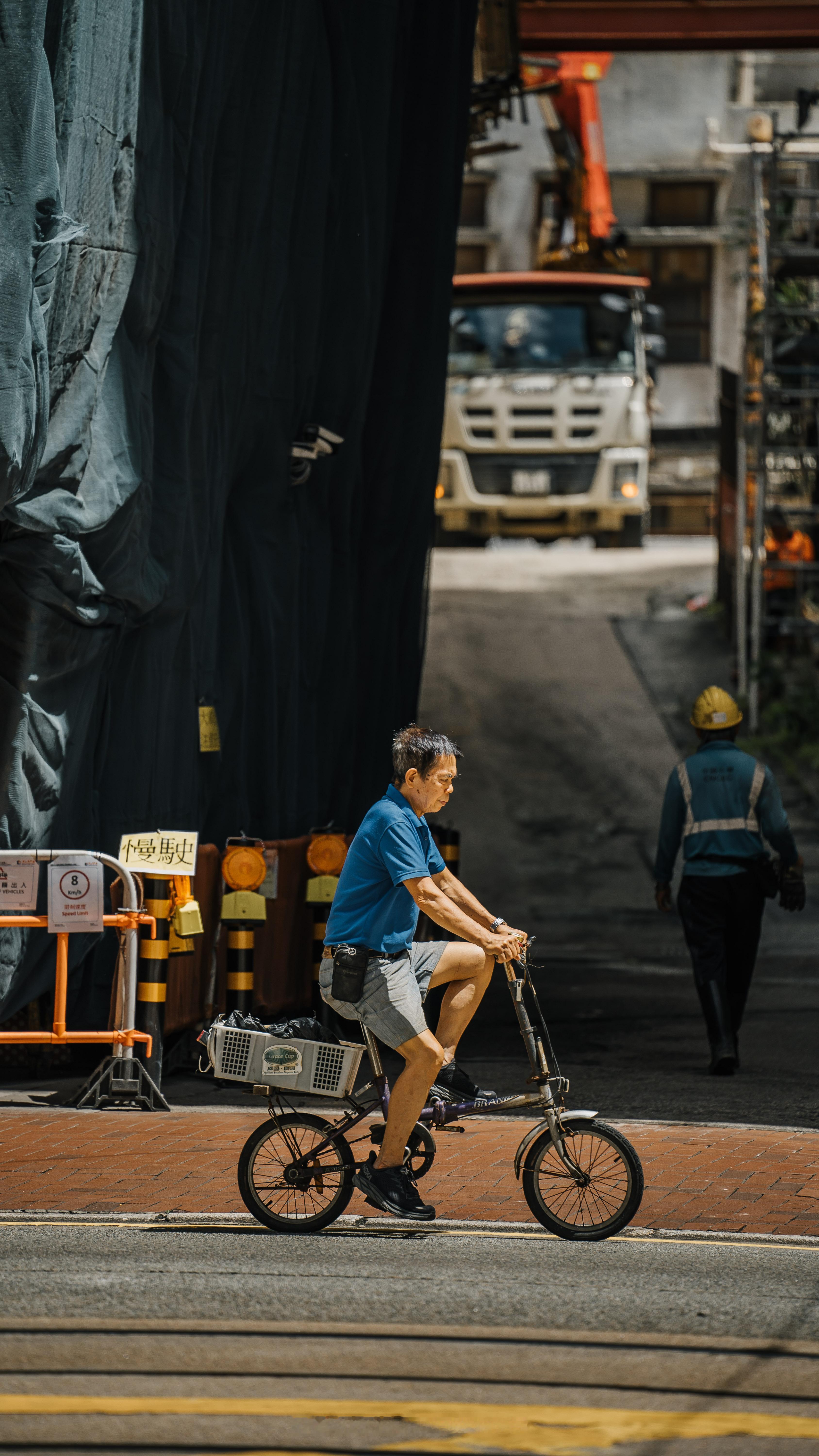 香港的街头巷尾，充满了独特的人文气息。#平凡不凡##组图故事# ​​​