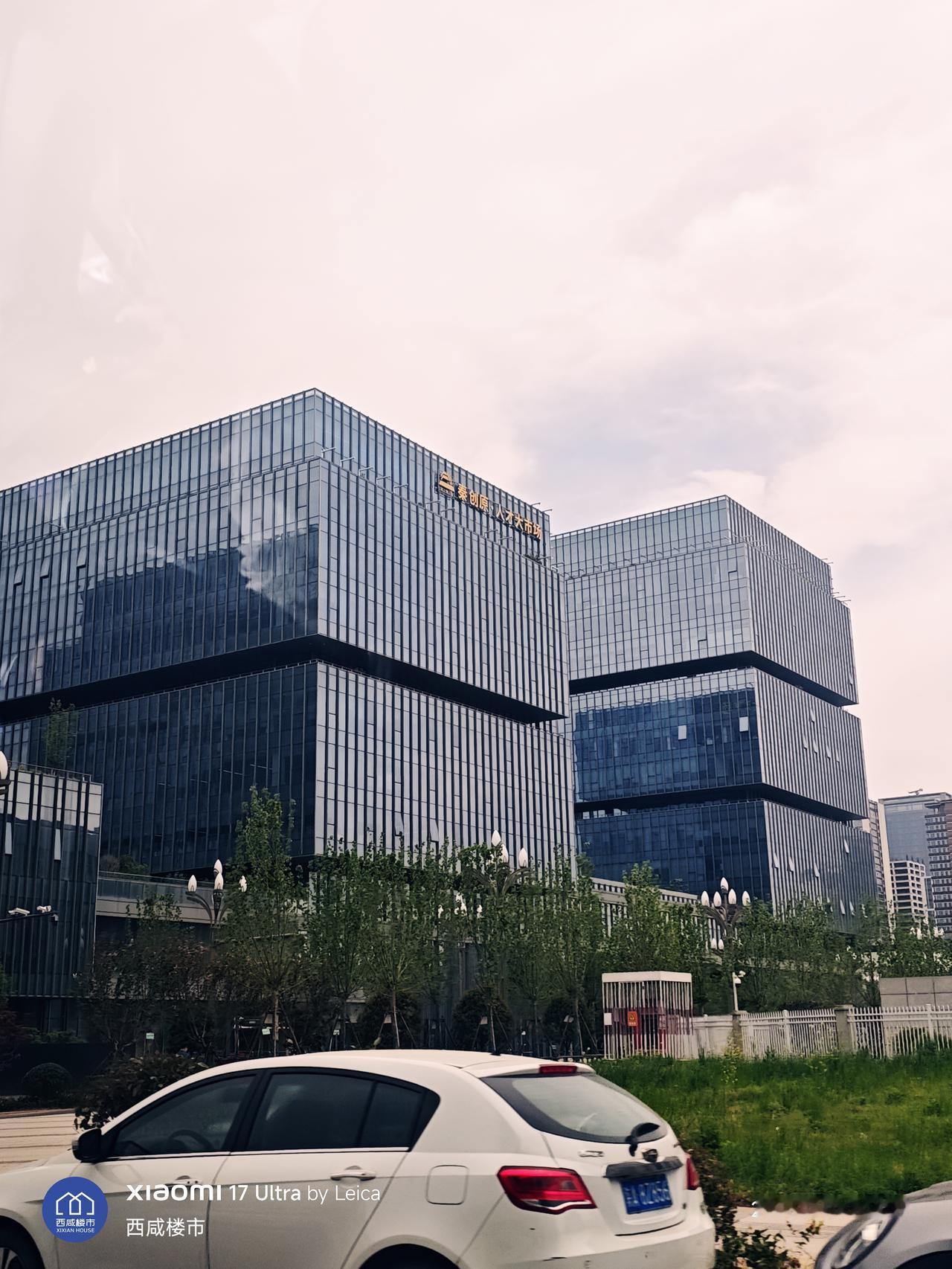 能源金贸区的城市模样！来这里生活置业吧！