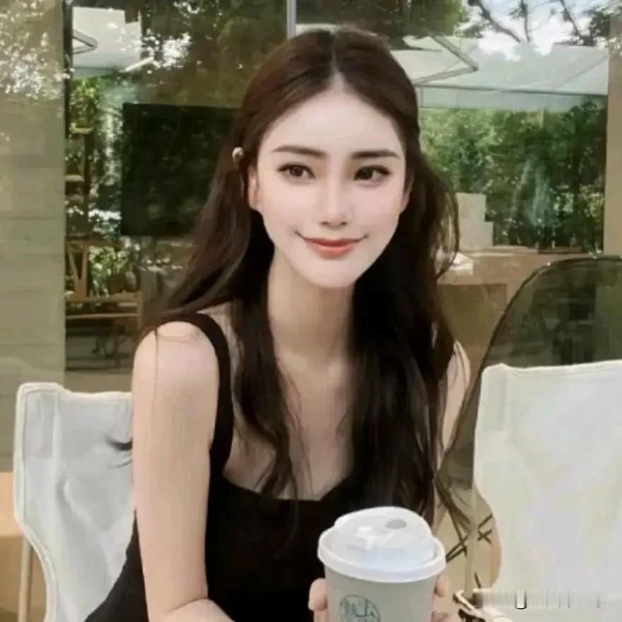 马筱梅面相很旺夫，汪小菲娶了她之后一切都慢慢变好了，小菲和妈妈再也没起过冲突 ，