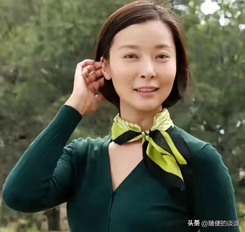 柯蓝说，我今年已经53岁，前几天刚在清迈和瞿颖过了春节。照片发出去，有人说我“半