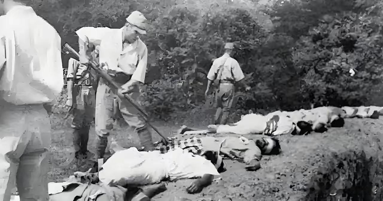 日本鬼子残忍屠杀我们同胞的画面，应该永远印刻在我们的记忆里，千万不要忘记这些历史