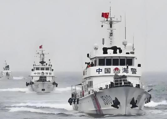 6月13日上午，台岛东部绿岛东南方60海里处，两艘大陆海警船与台"巡护九号"正面