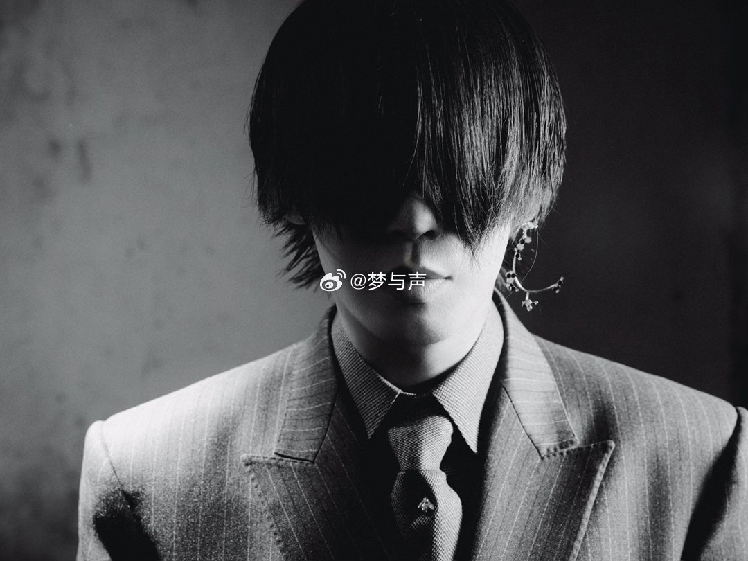 于适14条袖子3个发型于适daddy还是darling 三个造型讲了三重故事，于