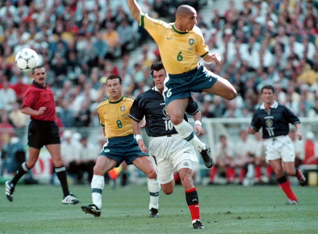 世界杯 1990-2022世界杯揭幕战，哪一届是你的青春？足球老照片