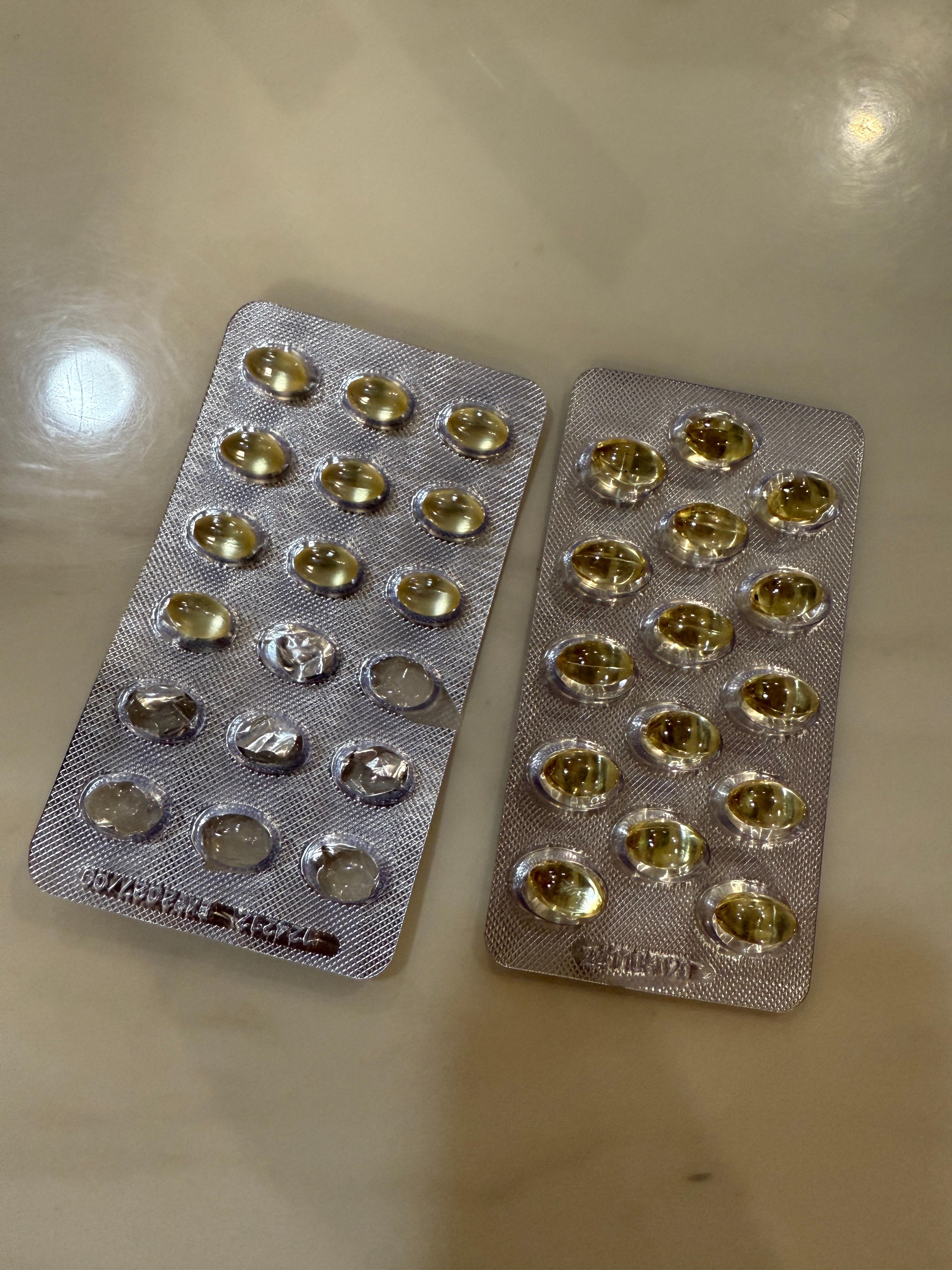 如果今天你要问是不是吃错药了？今天还真是吃错了药，女儿的药和我的药非常像，又放在