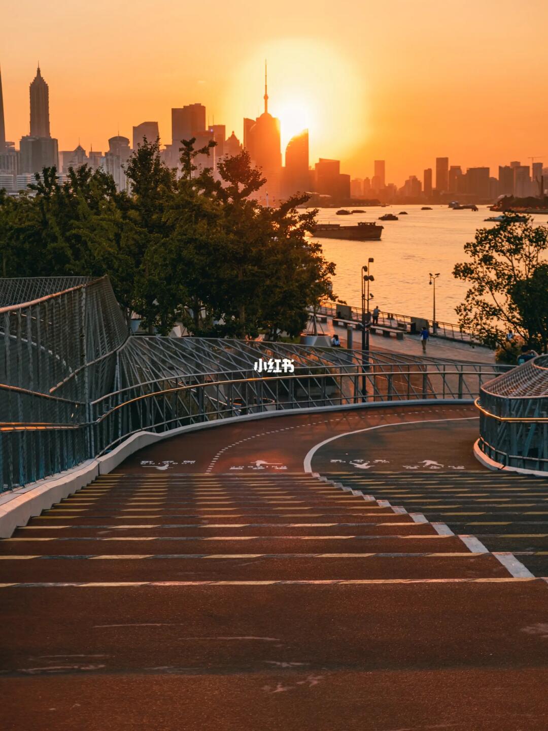 强烈建议❗️离开上海之前一定要来看的日落🌄
