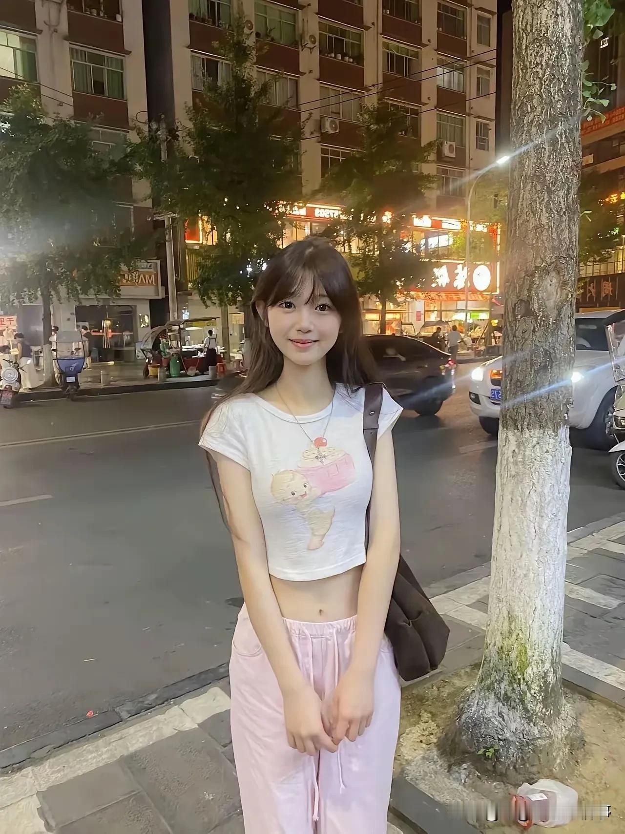 感觉跟她谈恋爱一定很幸福的感觉