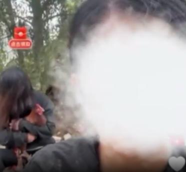 这还叫“努力生活”？在某平台拥有百万粉丝的网红，在一次直播中突然被警察找上门，其