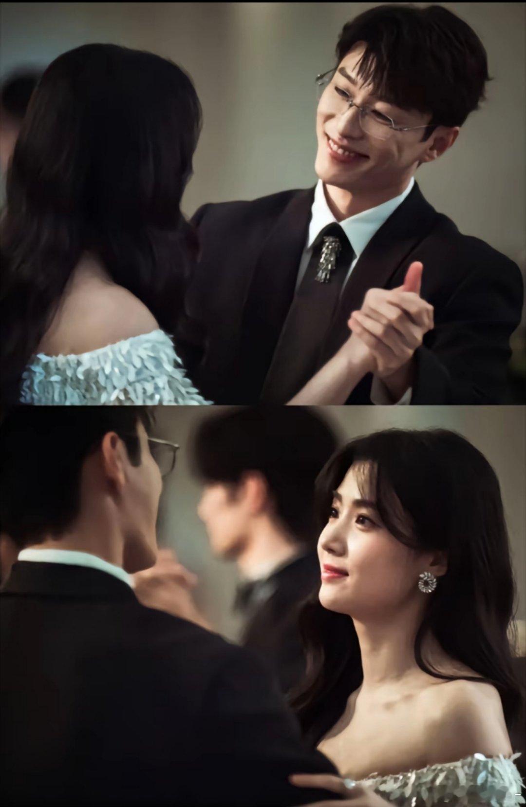 卢昱晓代旭请二搭 谁懂啊！男二帅成代旭这样，根本没忍住不嗑的命！裴轸胡羞这名字锁