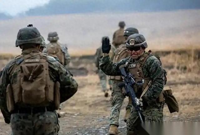 万万没想到，让美军在各大基地连连吃瘪的，不是什么尖端导弹。
而是几千块的廉价无人