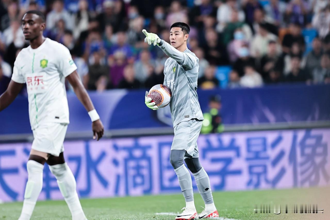 十人北京国安1：0天津津门虎，一战彻底看清这3人——

1，侯森
国安自己的门神