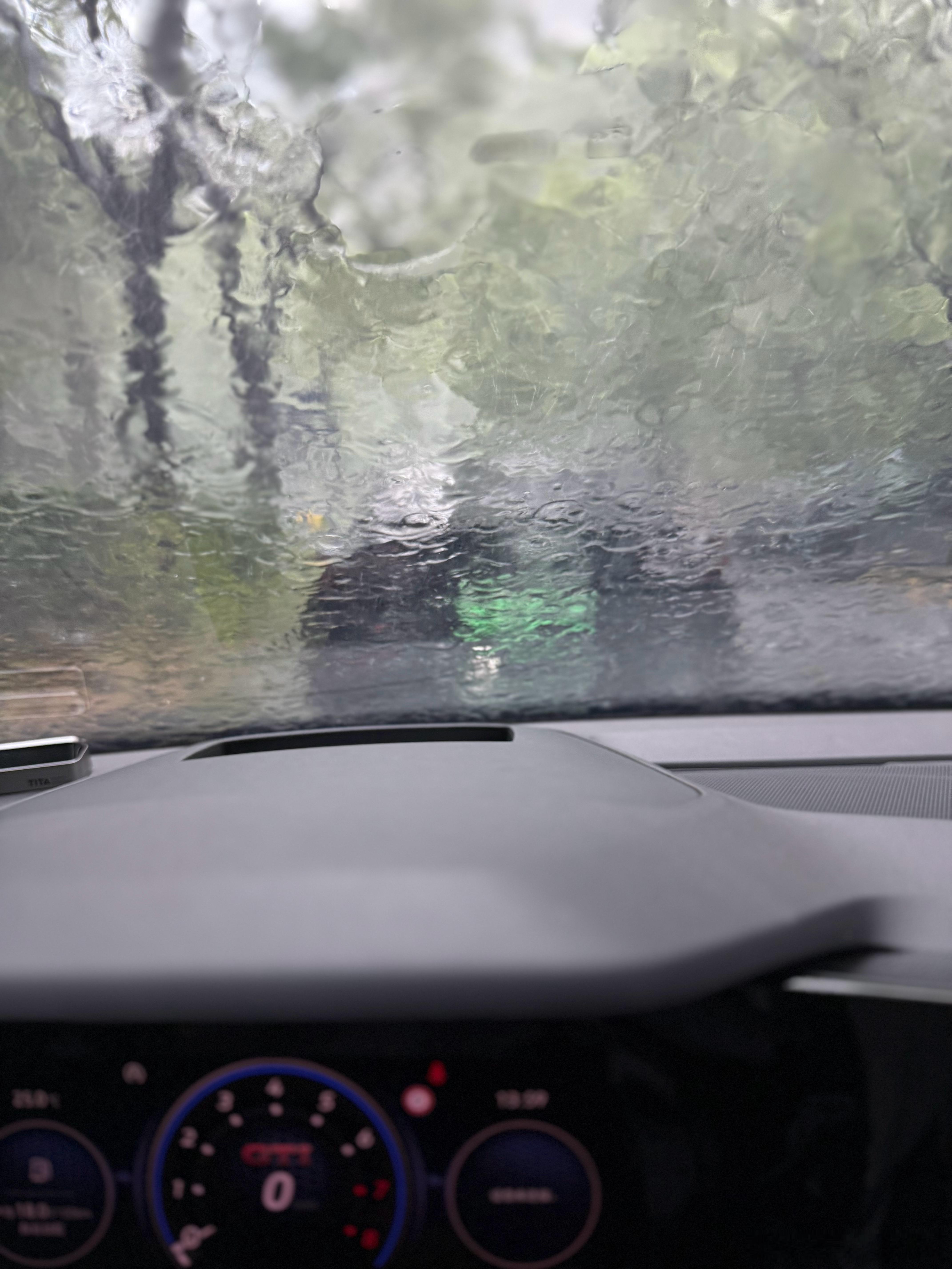 突发暴雨，快降温吧，太热了！我的日常plog  ​​​
