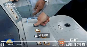 现在你懂这镜头的含金量了吧。你也不看看是谁按下了这按钮
​这可不是特效，而是实拍