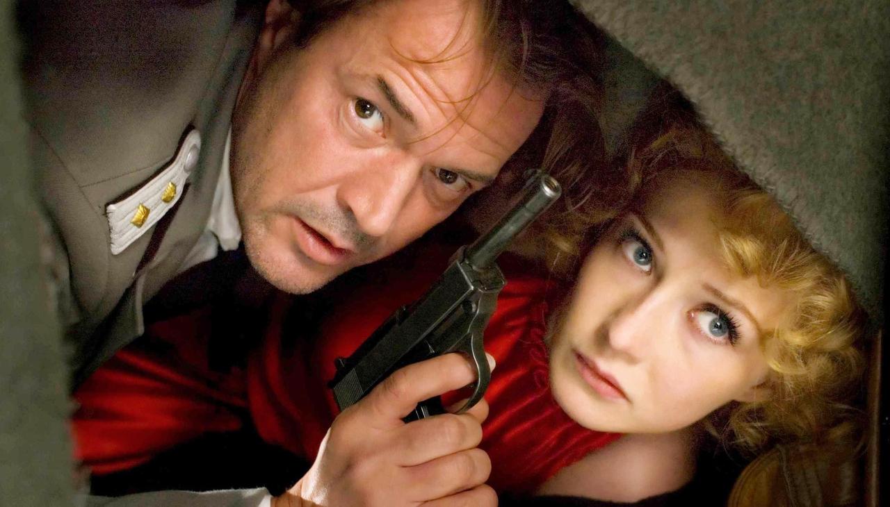 欧洲版《色戒》，不一样的背叛与尺度
由荷兰女星 卡里斯·范·侯登 主演
这部影片