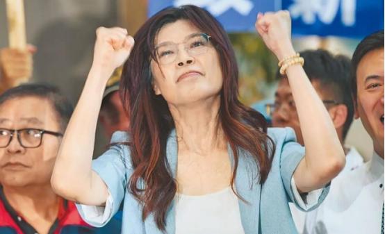 当年拼了命反对“台独”、喊破嗓子骂台独的人，如今竟摇身一变成了“大统派”？这反转