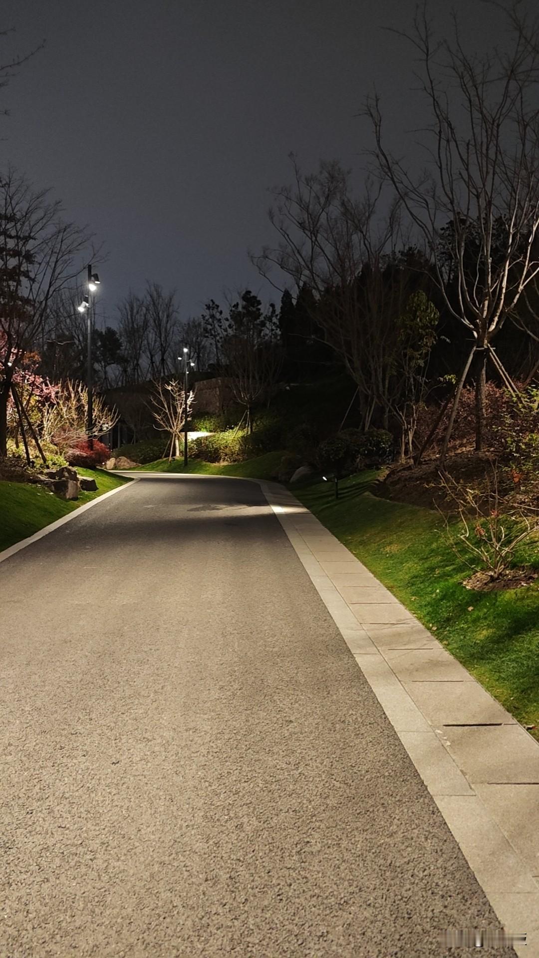 第一性原理到底是指什么？

省流整理：

1、家庭的第一性原理是经济，不是感情