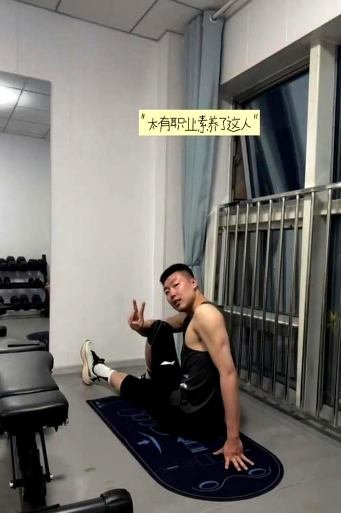 600万顶薪，季后赛却坐穿冷板凳，功勋老将的认证说取消就取消了。

原帅这一波操