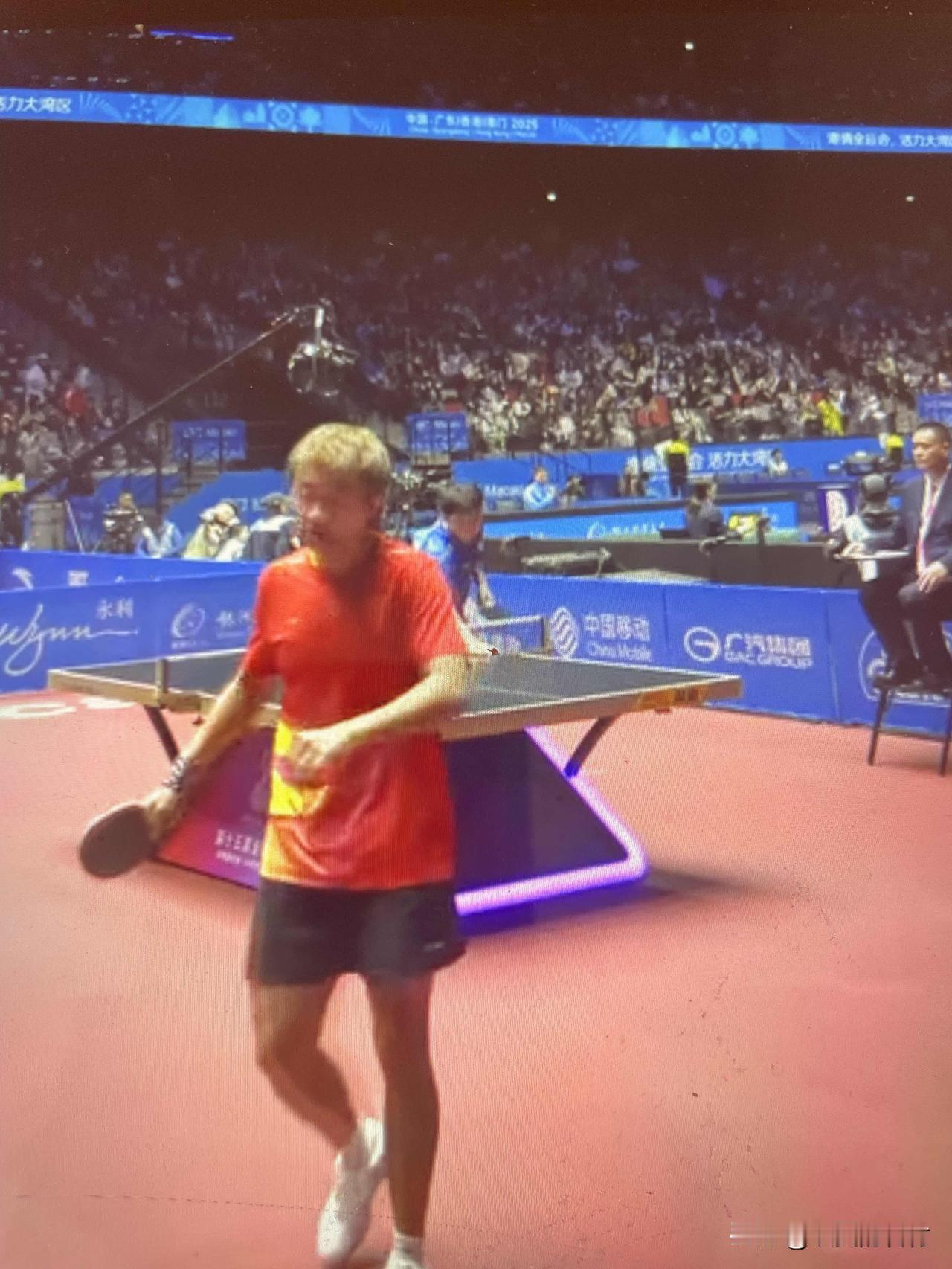 林诗栋4:1战胜赵子豪晋级四强！
全运会乒乓球男单1/4决赛
海南林诗栋4:1战