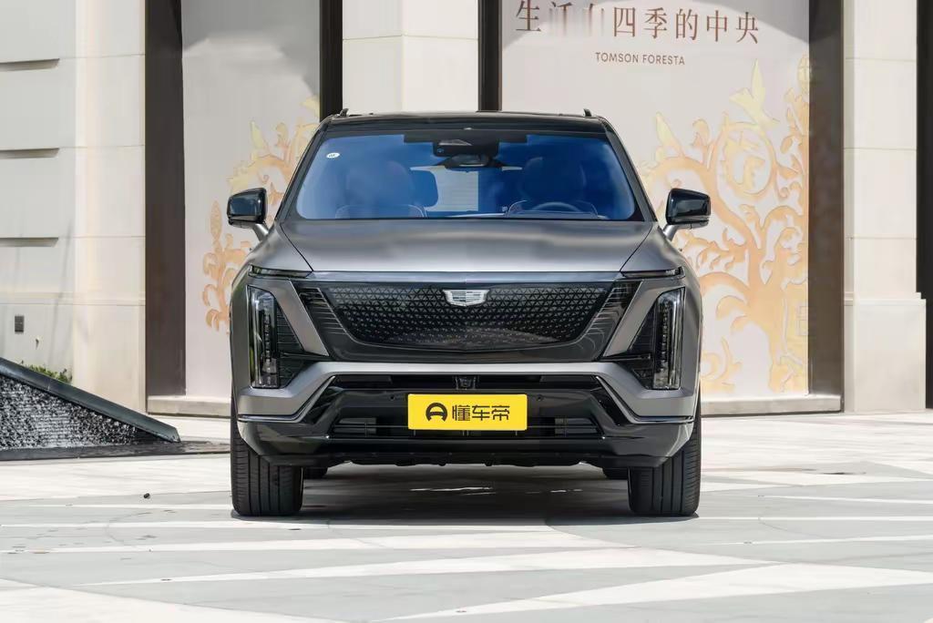 凯威德这外观和气场确实够足，看着就很有派头，科技配置也给得挺到位。但缺点也很明显