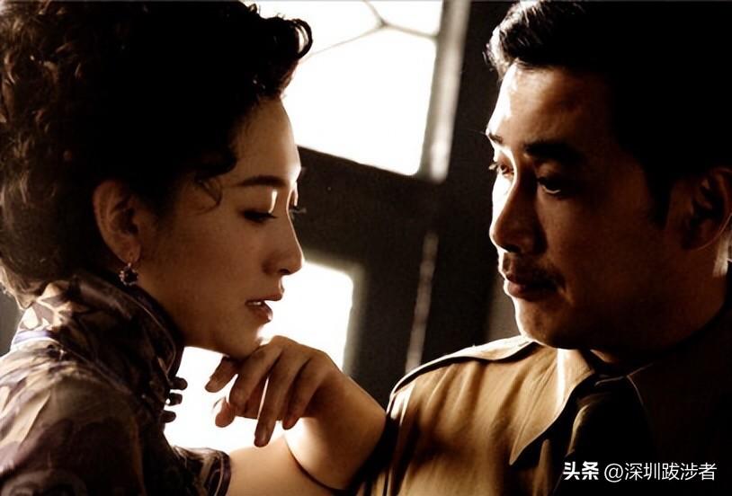 柳云龙长偏了，怎么和我一样也是横向生长？我真的不信，这是谁在用AI坑六哥吧？[捂