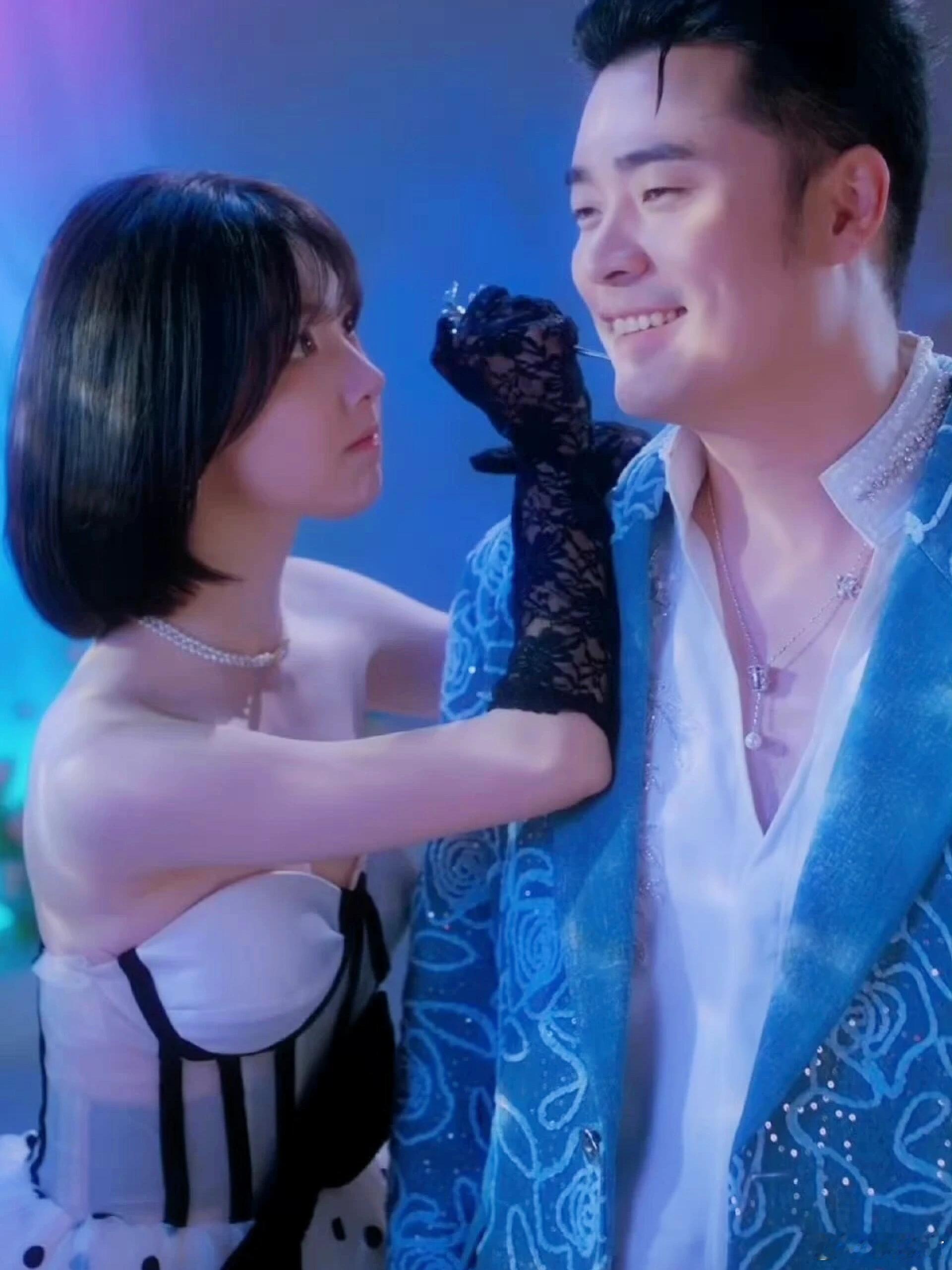 现在的形势这么严重了吗？综艺咖陈赫都下场演短剧了，谁懂这种落差感。 