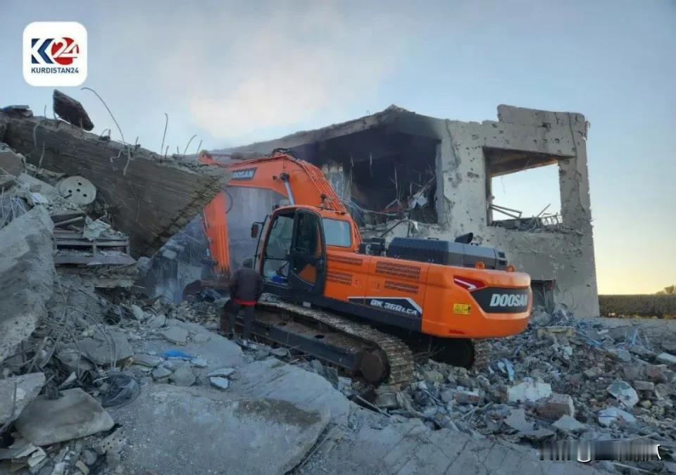 伊朗终于动手了。之前伊朗多位高官被美以暗杀轰炸，很多人觉得伊朗不敢动手，1月10