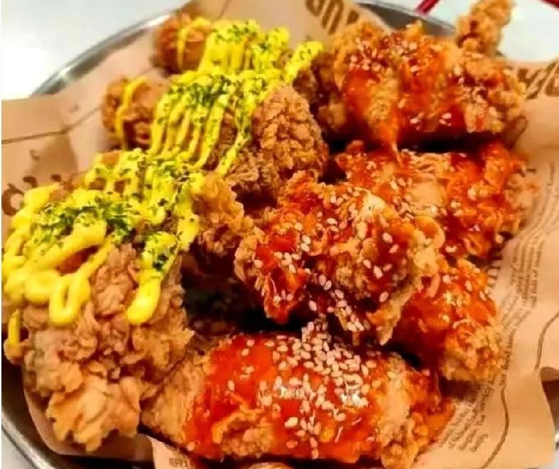 2025年11月14日，
韩国队与玻利维亚的对决：孙兴慜强势回归，
洪明甫的辉煌