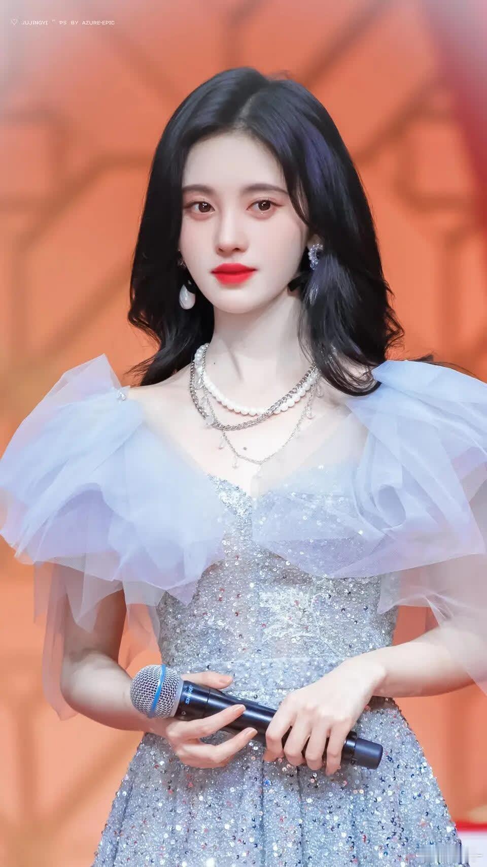  鞠婧祎米兰生图：G社镜头杀疯了！  鞠婧祎这波“大雷”炸懵全网！G社镜头下的生