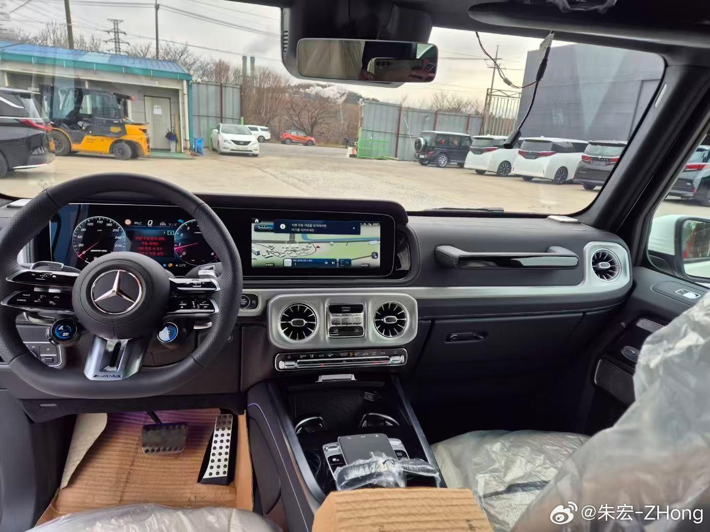 奔驰G63 AMG 韩国平行进口 25款，大概25.12出厂目前232+20.4