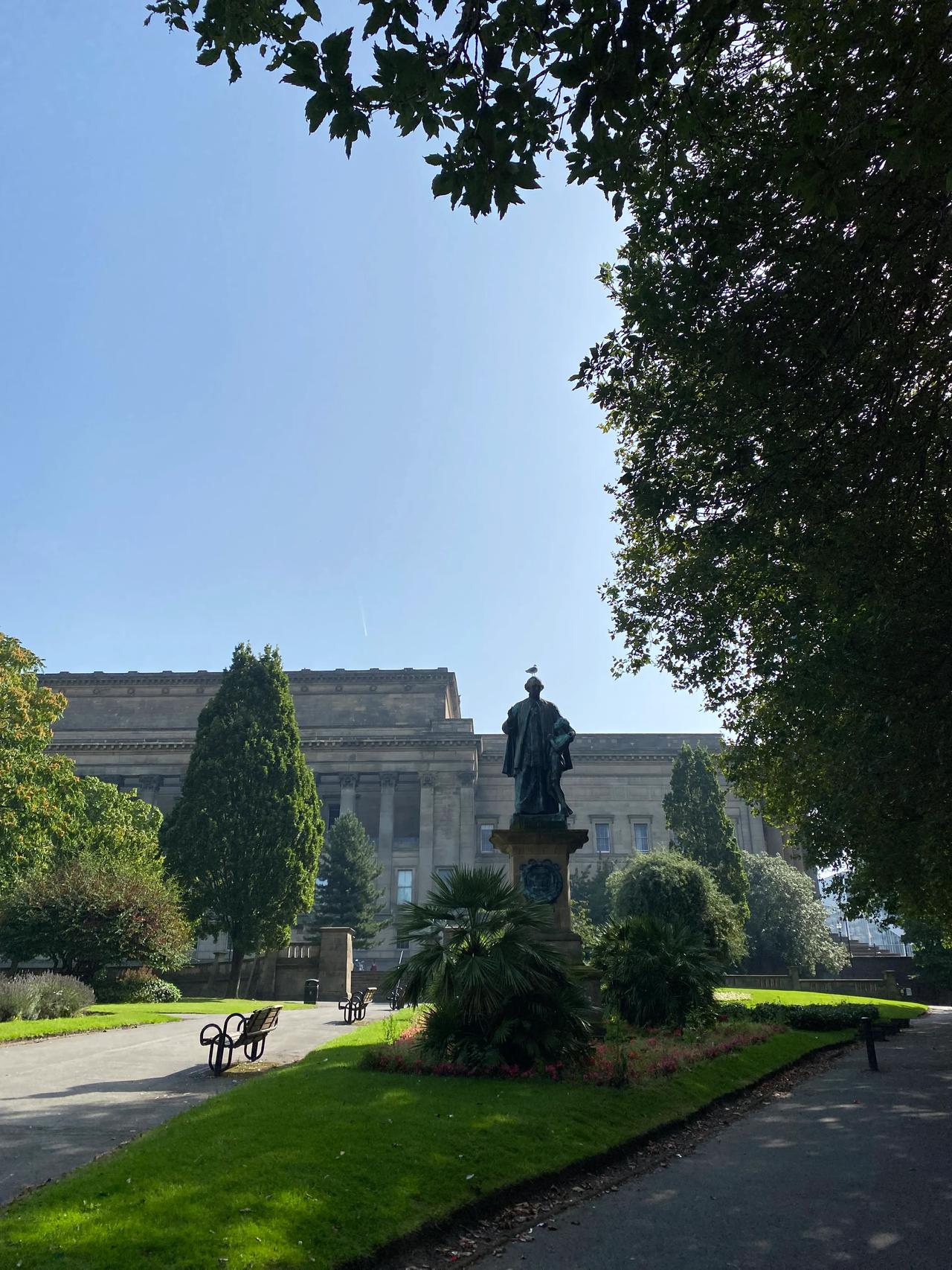 利物浦的花园！