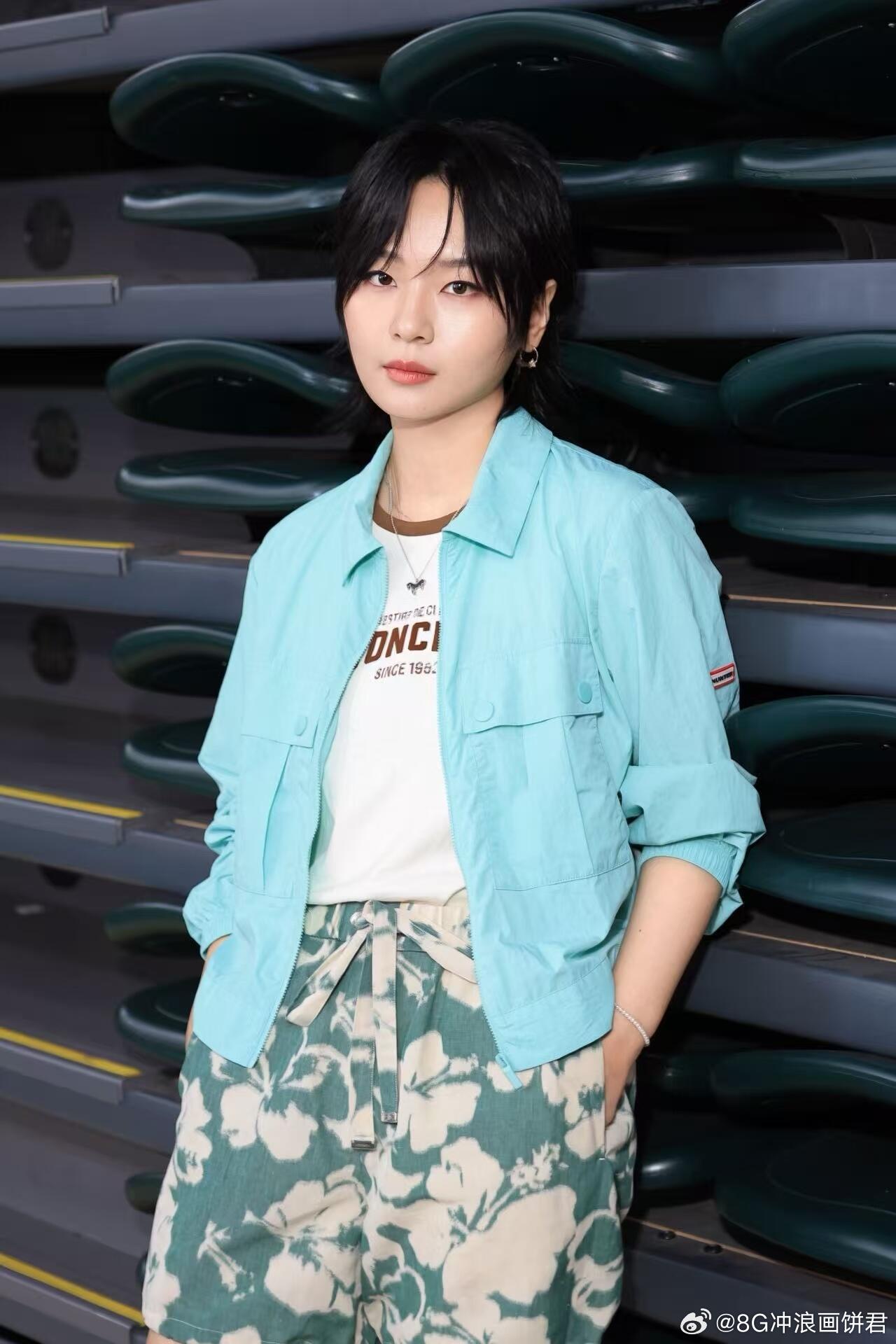 周笔畅偶遇前任自己会尴尬 笔笔这回答格局打开了！尴尬这事就得看对象，前任归我管，