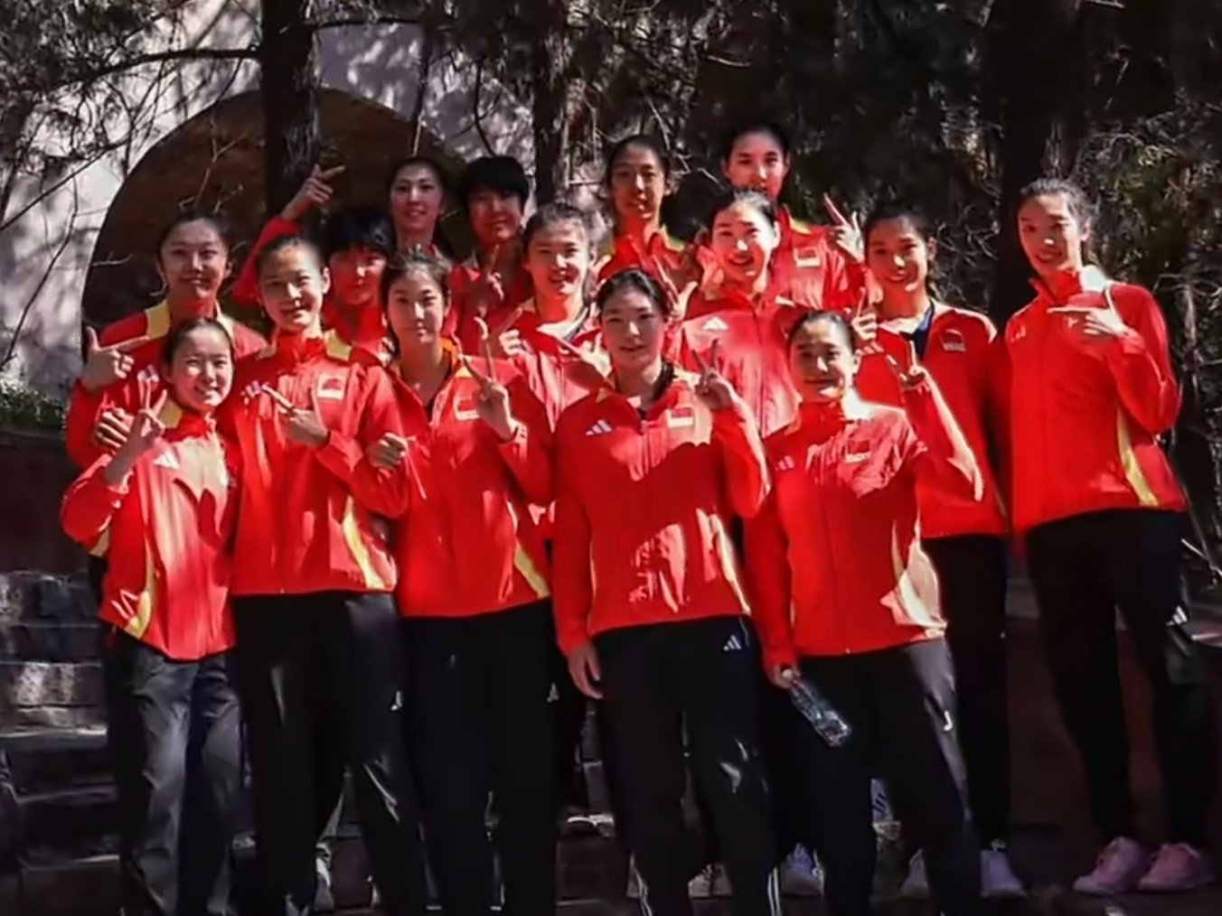 刁老师还没去报道？中国女排