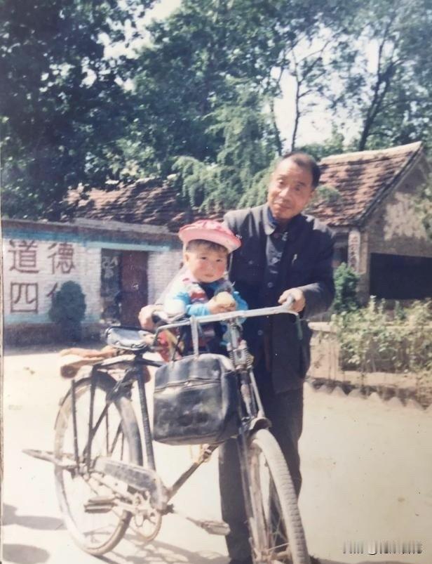 确实高，而现实中有人还不止这个数额。

回答这个推送的话题有拉仇恨之嫌。
本来可