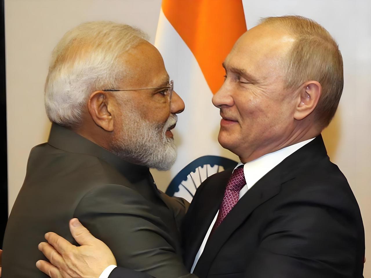 被逼到墙角？莫迪发出最后警告：再不放行化肥，14亿人将迎来危机。
 
印度农民今