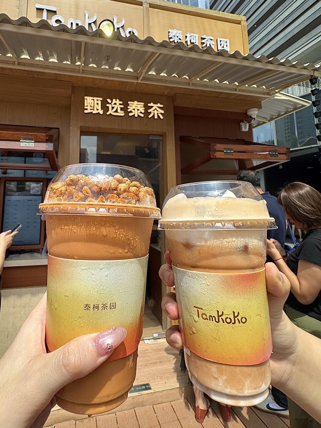 挤死了挤死了！终于喝上了！！好好喝！！！